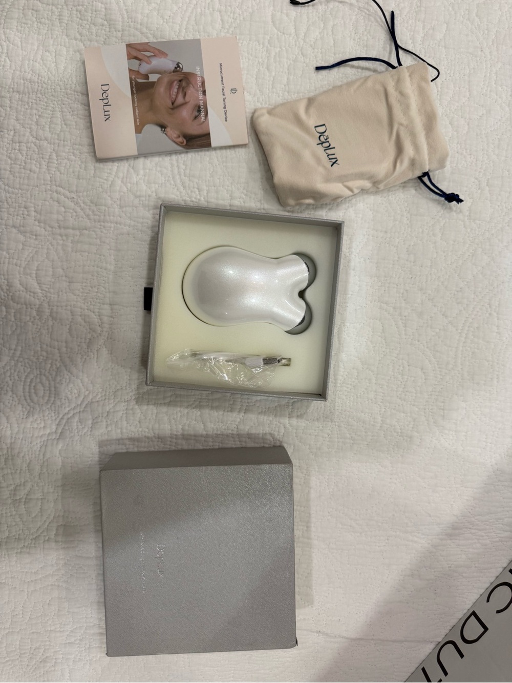Face sculpting device, portable.